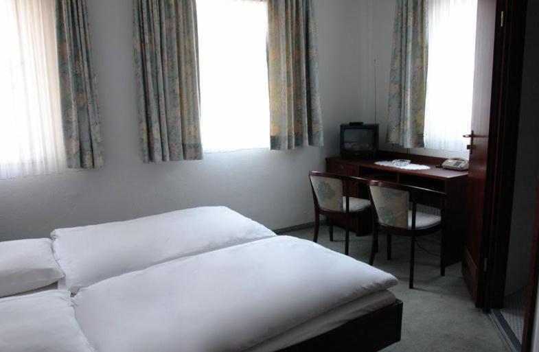 Hotel Filoxenia Штутгарт Номер фото